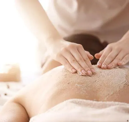 Massage Sauna Jakuzzi *